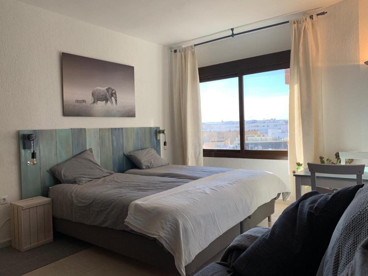 Apartamentos Rg Resitur Севиля Екстериор снимка