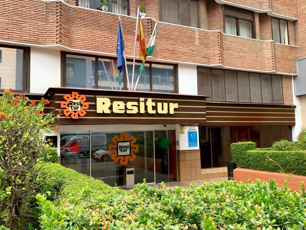 Apartamentos Rg Resitur Севиля Екстериор снимка